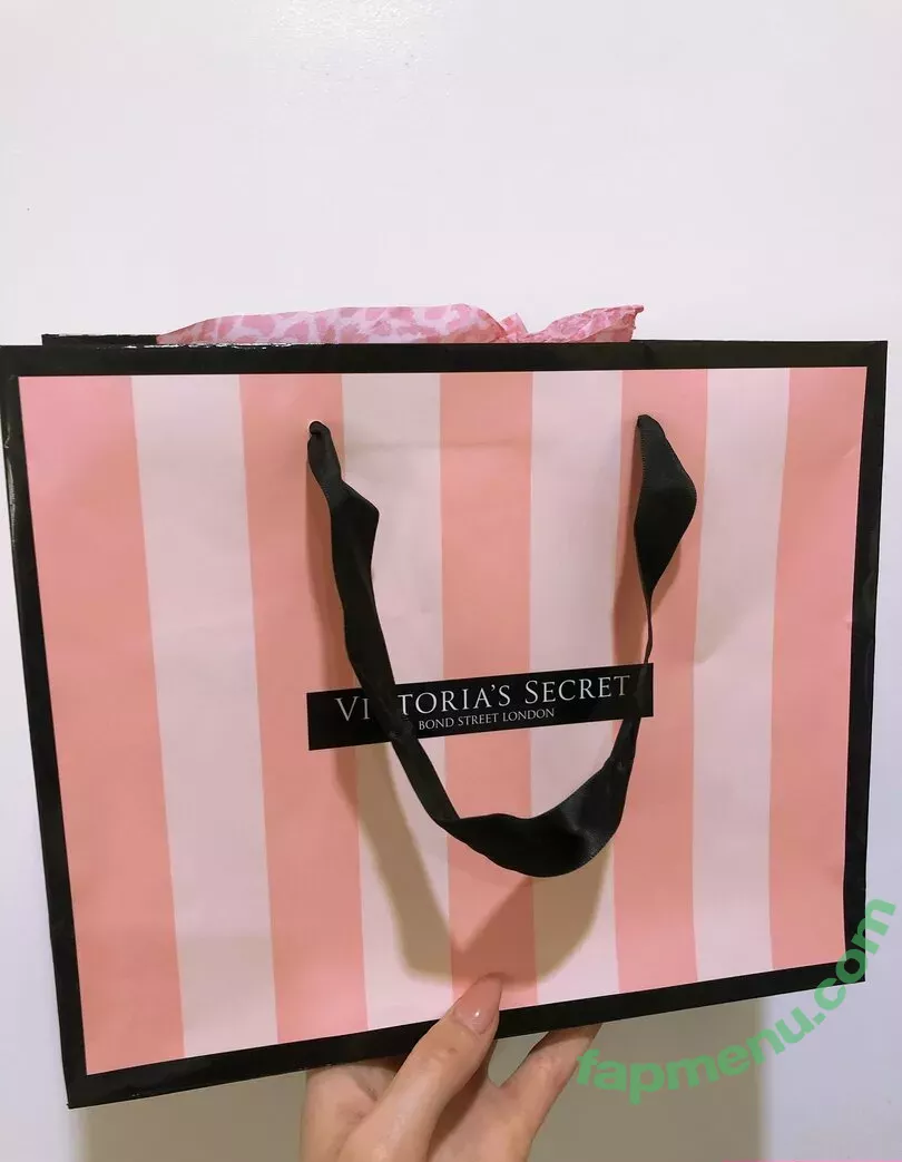 Tniwe nude photo #1334 (Tniwe)