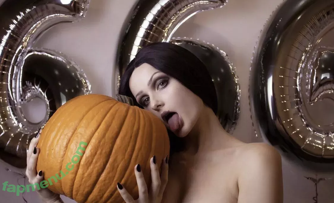 Tniwe nude photo #1343 (Tniwe)