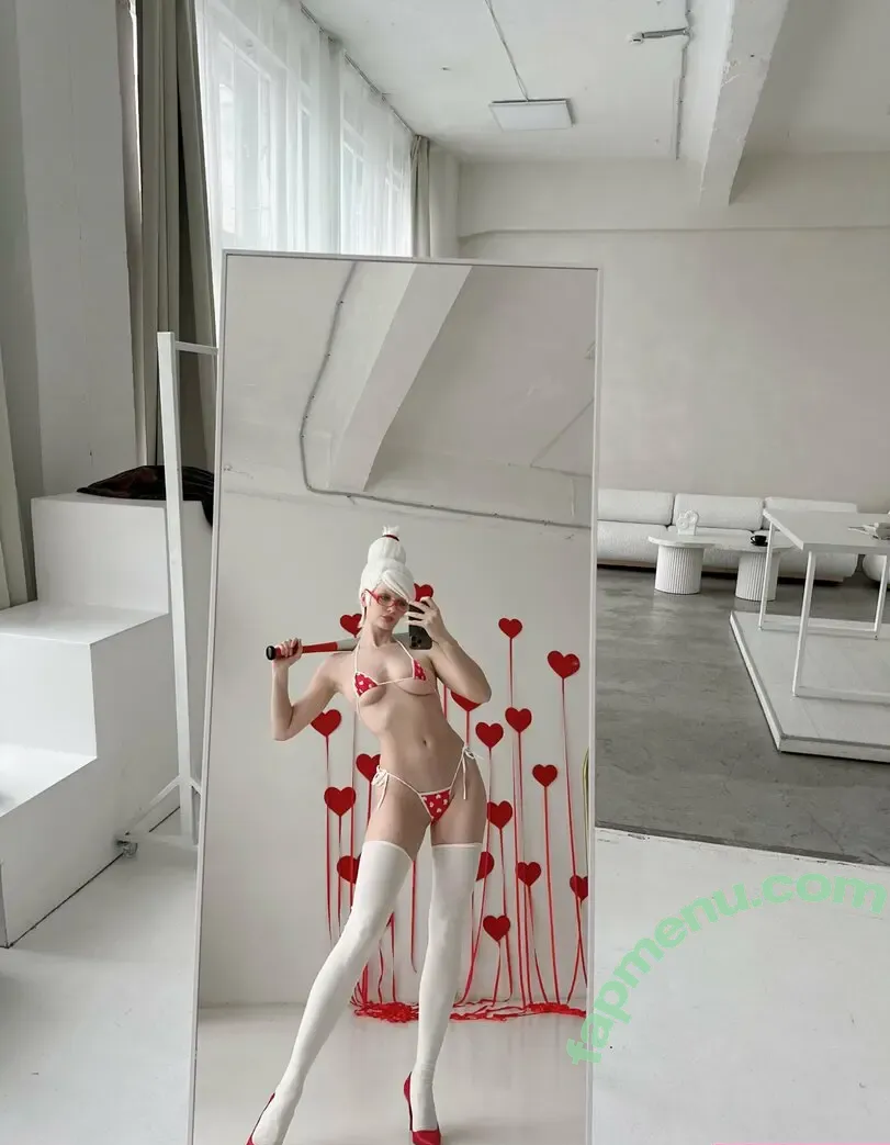 Tniwe nude photo #1991 (Tniwe)