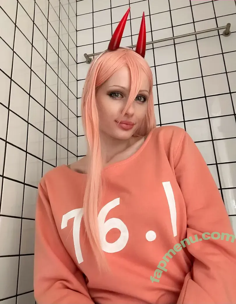 Tniwe nude photo #2385 (Tniwe)