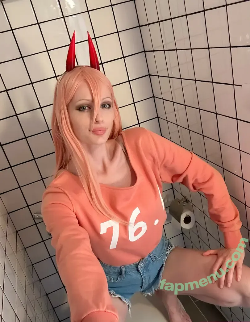 Tniwe nude photo #2389 (Tniwe)