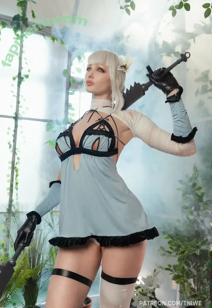 Tniwe nude photo #2511 (Tniwe)