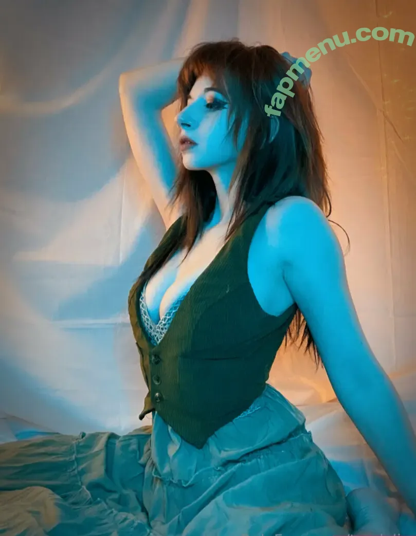 toadalie nude photo #0026 (toadalie)