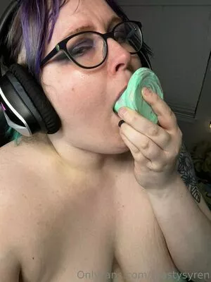 toastysyren / toastypy nude photo #0036