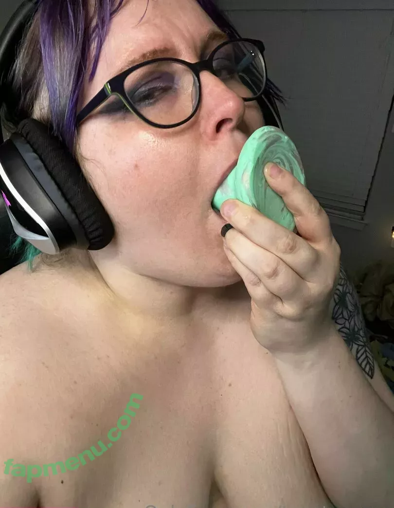 toastysyren nude photo #0036 (toastypy)