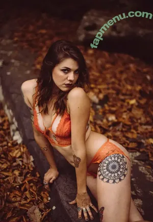  nude photo #0004