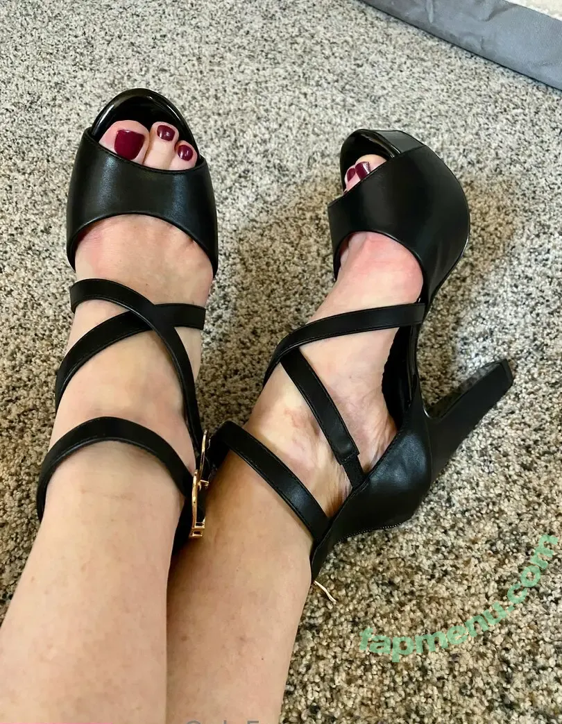 toesbyshayla nude photo #0038 (toesbyshayla)