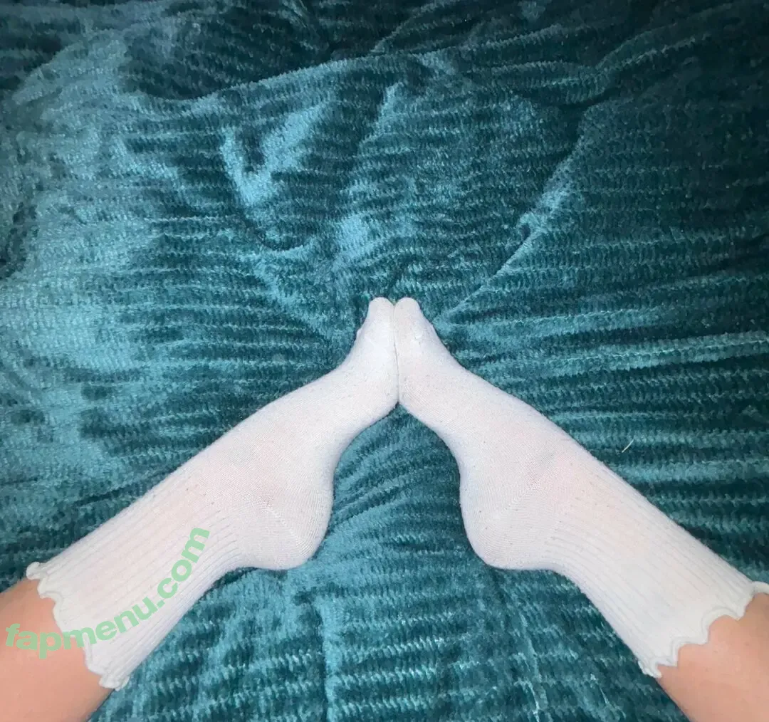 toeywaifu nude photo #0001 (toeywaifu)