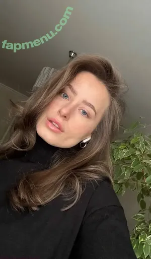 Toma Efremova / TomaEfremova nude photo #0594