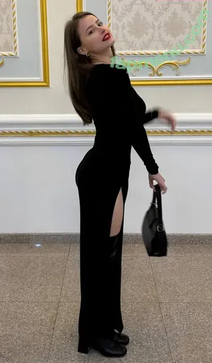 Toma Efremova / TomaEfremova nude photo #0596