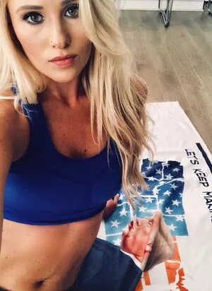 Tomi Lahren / lahrenlemons / tomilahren nude photo #0017