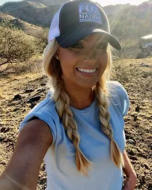 Tomi Lahren / lahrenlemons / tomilahren nude photo #0136