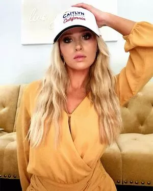 Tomi Lahren / lahrenlemons / tomilahren nude photo #0138