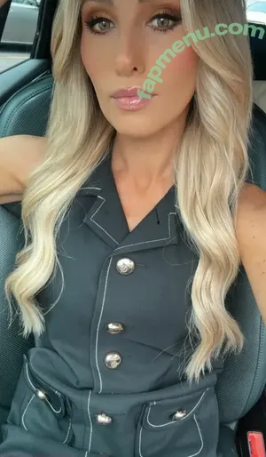 Tomi Lahren / tomilahren nude photo #0207