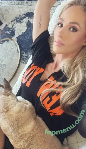 Tomi Lahren / tomilahren nude photo #0219