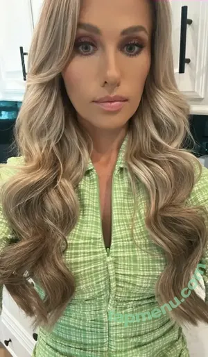 Tomi Lahren / tomilahren nude photo #0221