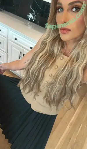 Tomi Lahren / tomilahren nude photo #0229