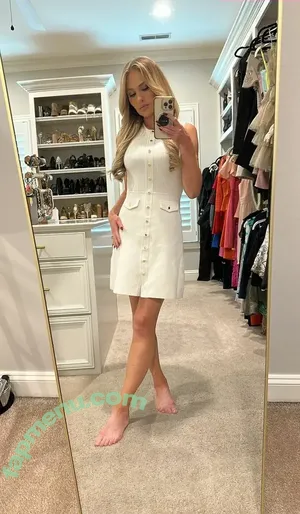 Tomi Lahren / tomilahren nude photo #0246