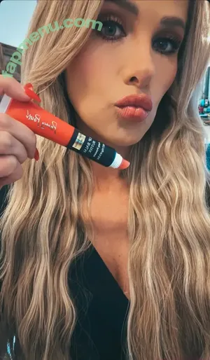 Tomi Lahren / tomilahren nude photo #0258