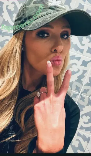 Tomi Lahren / tomilahren nude photo #0265