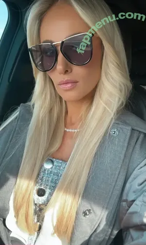 Tomi Lahren / tomilahren nude photo #0311