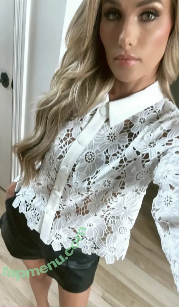 Tomi Lahren nude photo #0238 (tomilahren)