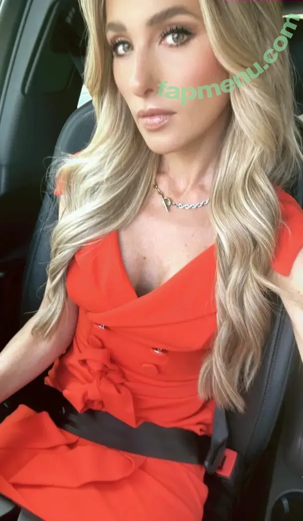 Tomi Lahren nude photo #0241 (tomilahren)