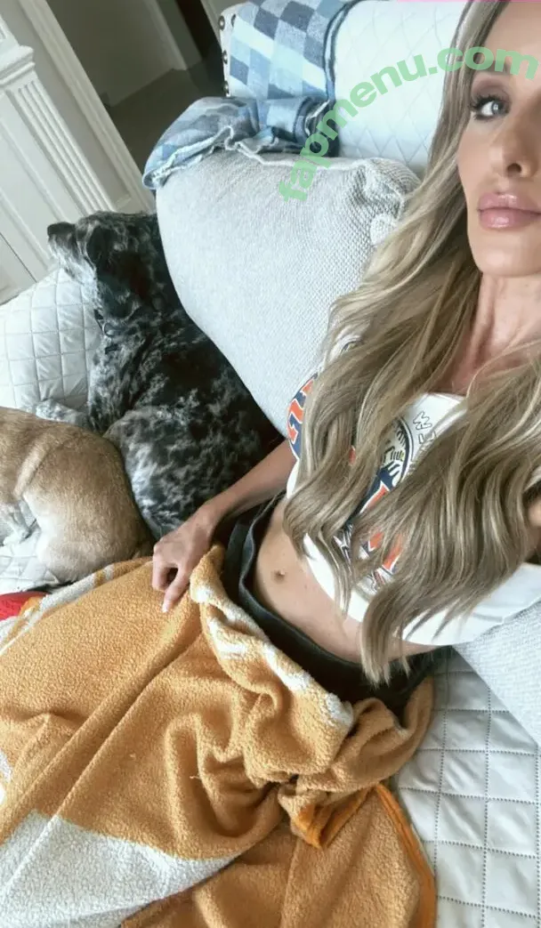 Tomi Lahren nude photo #0243 (tomilahren)