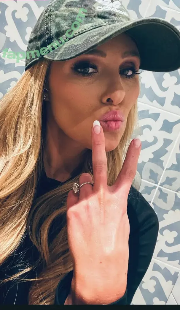 Tomi Lahren nude photo #0265 (tomilahren)