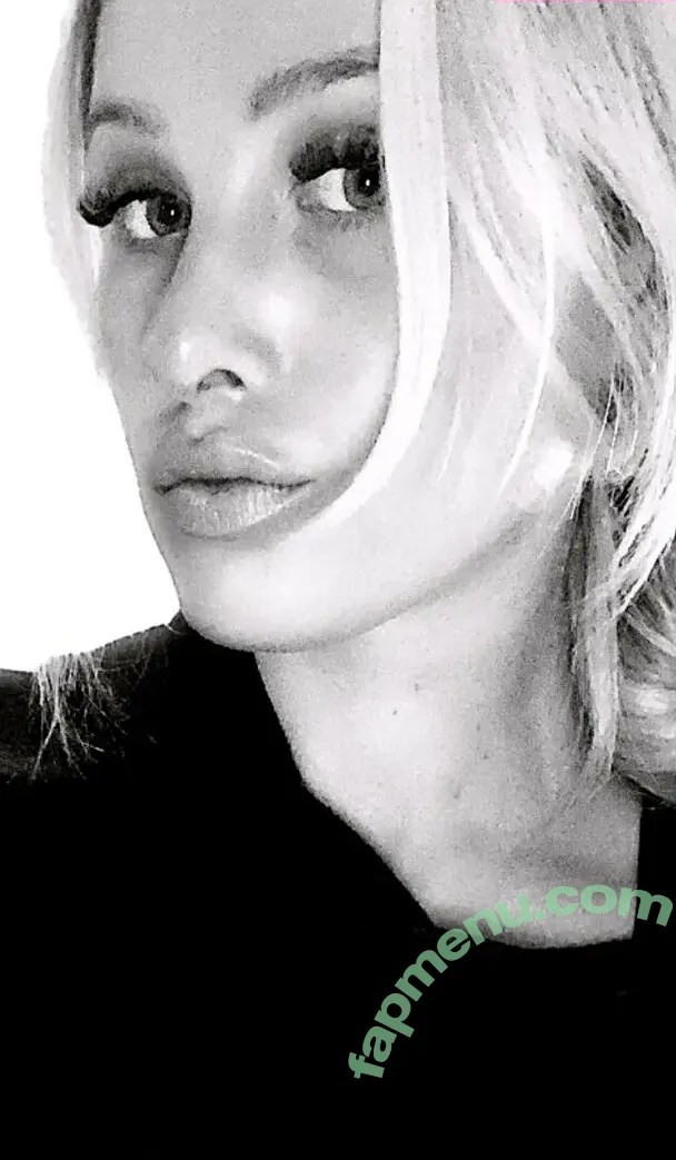 Tomi Lahren nude photo #0278 (tomilahren)