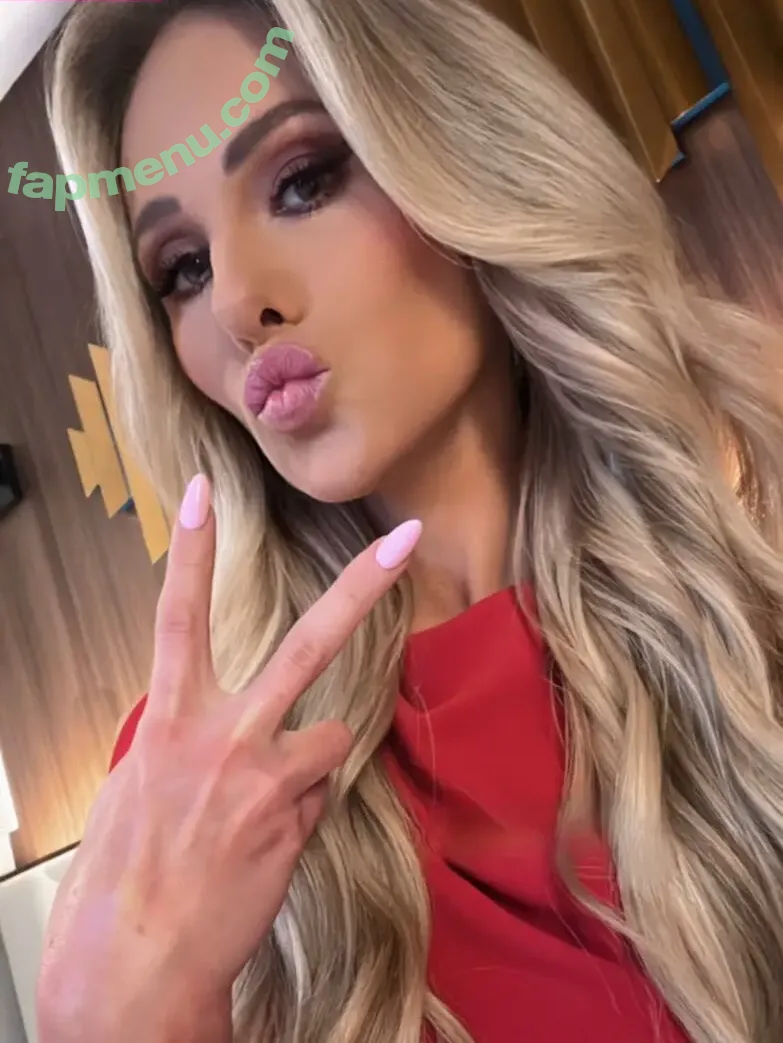 Tomi Lahren nude photo #0307 (tomilahren)