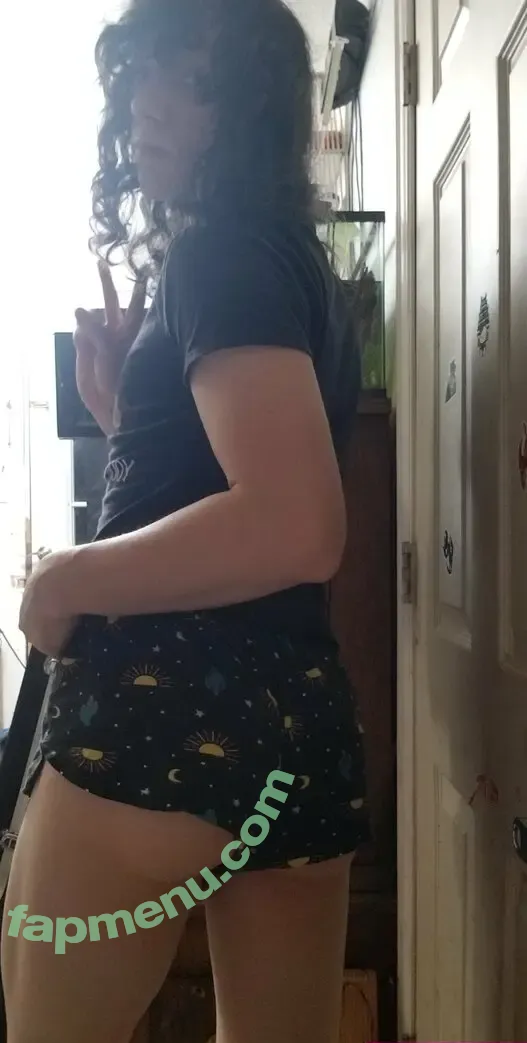 tomi_owo nude photo #0001 (tomiowo)