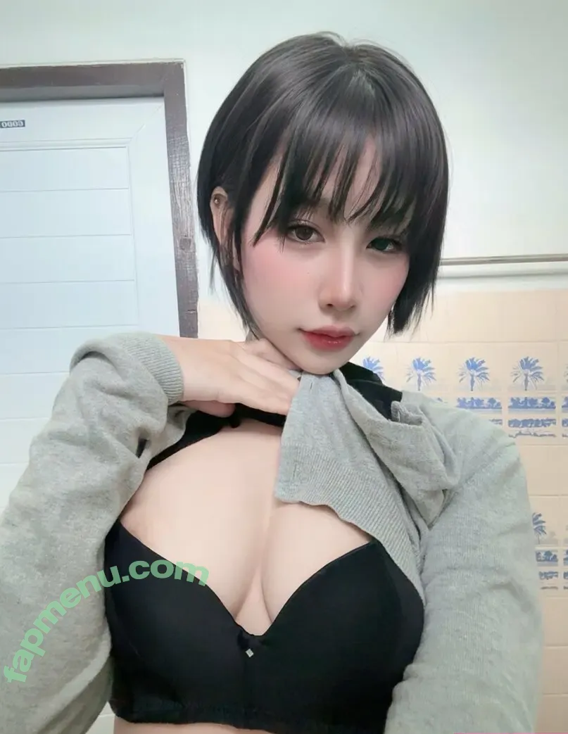 Tomieisme nude photo #0023 (miemayon)