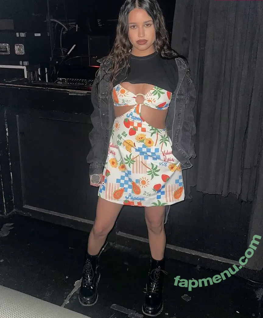 Tommy Genesis nude photo #0041 (goodnightangel / tommygenesis)