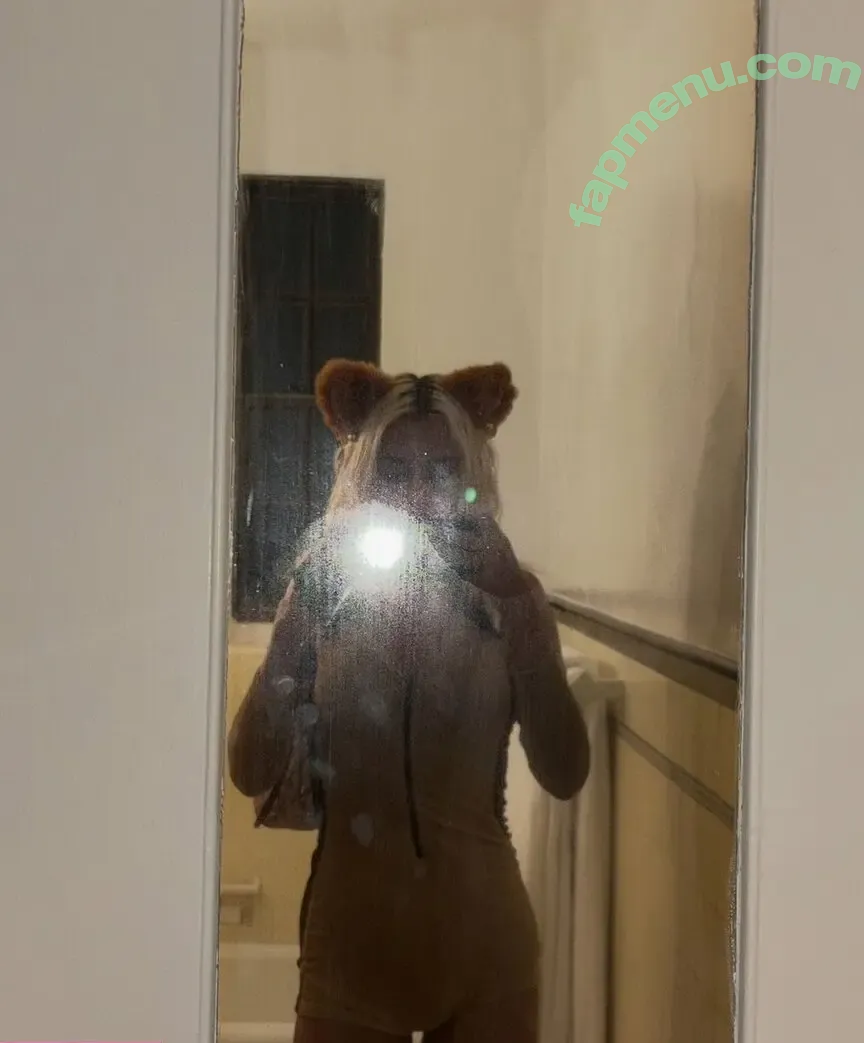 Tommy Genesis nude photo #0084 (goodnightangel / tommygenesis)