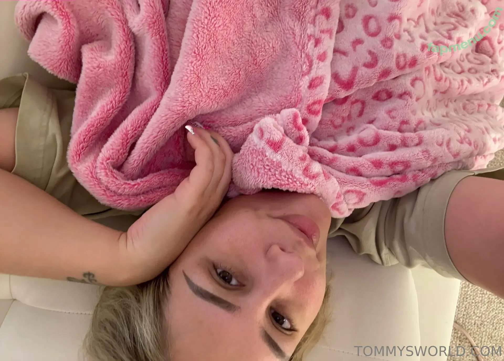 tommykingvip nude photo #0059 (tommyking.official74)