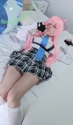 Tomomechi nude photo #0063