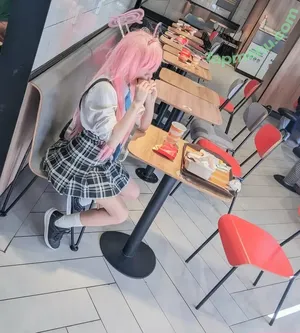 Tomomechi nude photo #0085