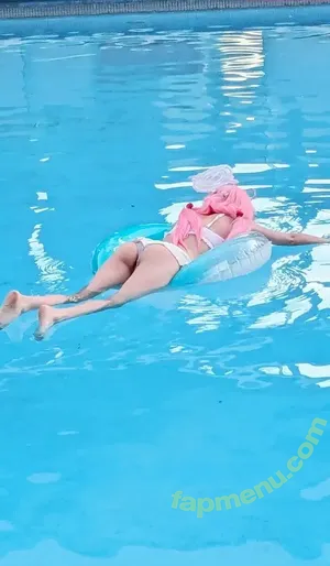 Tomomechi nude photo #0094