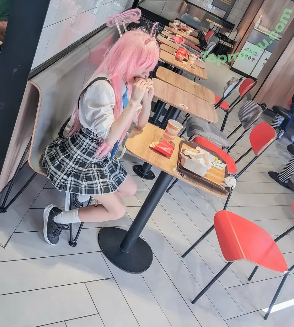 Tomomechi nude photo #0085 (Tomomechi)