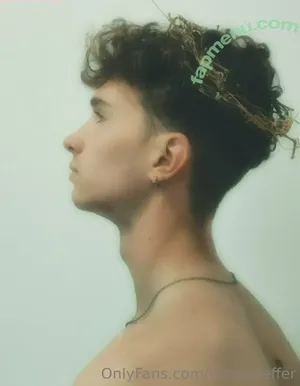  nude photo #0004
