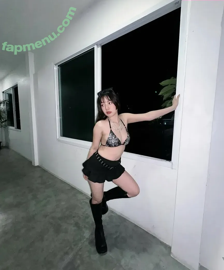 Tongbunny nude photo #0073 (Tongbunny)