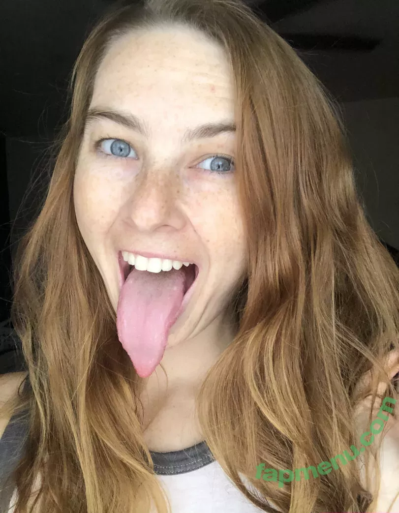 Tongue-tastic nude photo #0004 (Tongue_tastic_kiwi / tv)