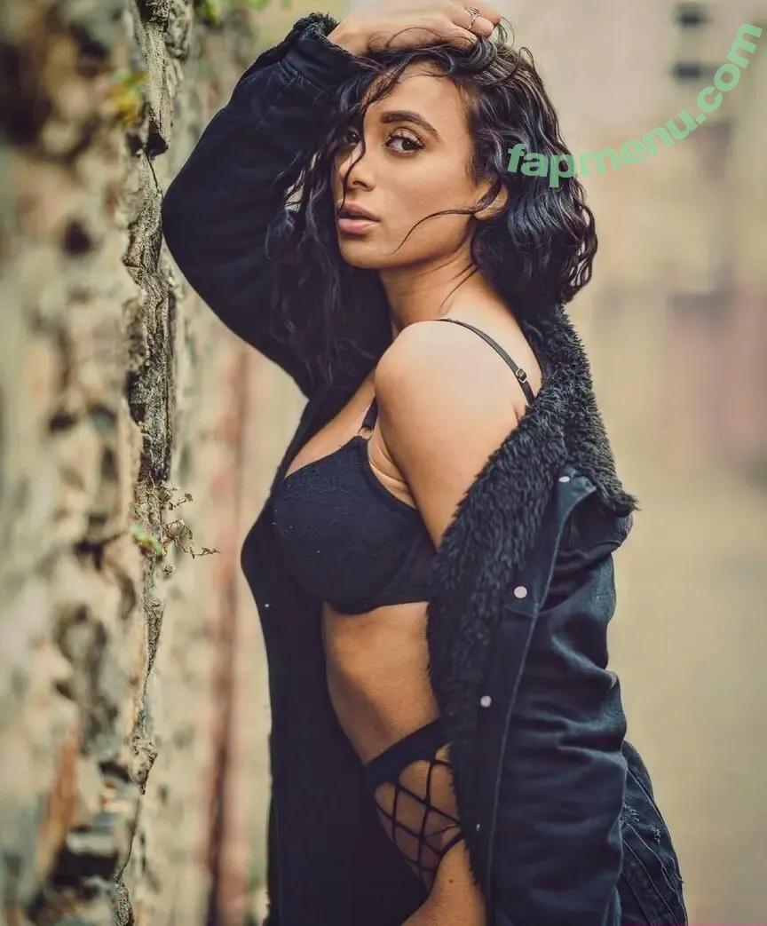 toni-camille nude photo #0101 (tonicamillelink / tonicamillexo)