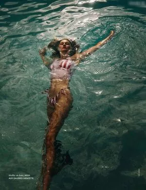 Toni Garrn / tonigarrn nude photo #0435