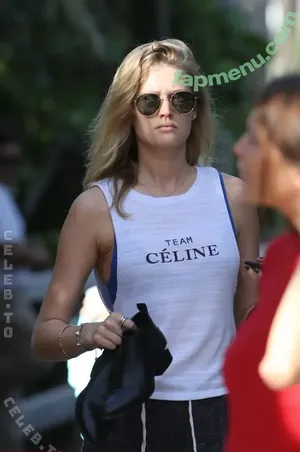 Toni Garrn / tonigarrn nude photo #0687