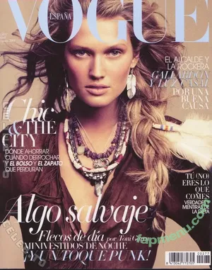 Toni Garrn / tonigarrn nude photo #0717