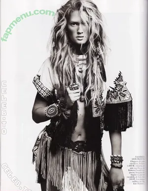 Toni Garrn / tonigarrn nude photo #0722