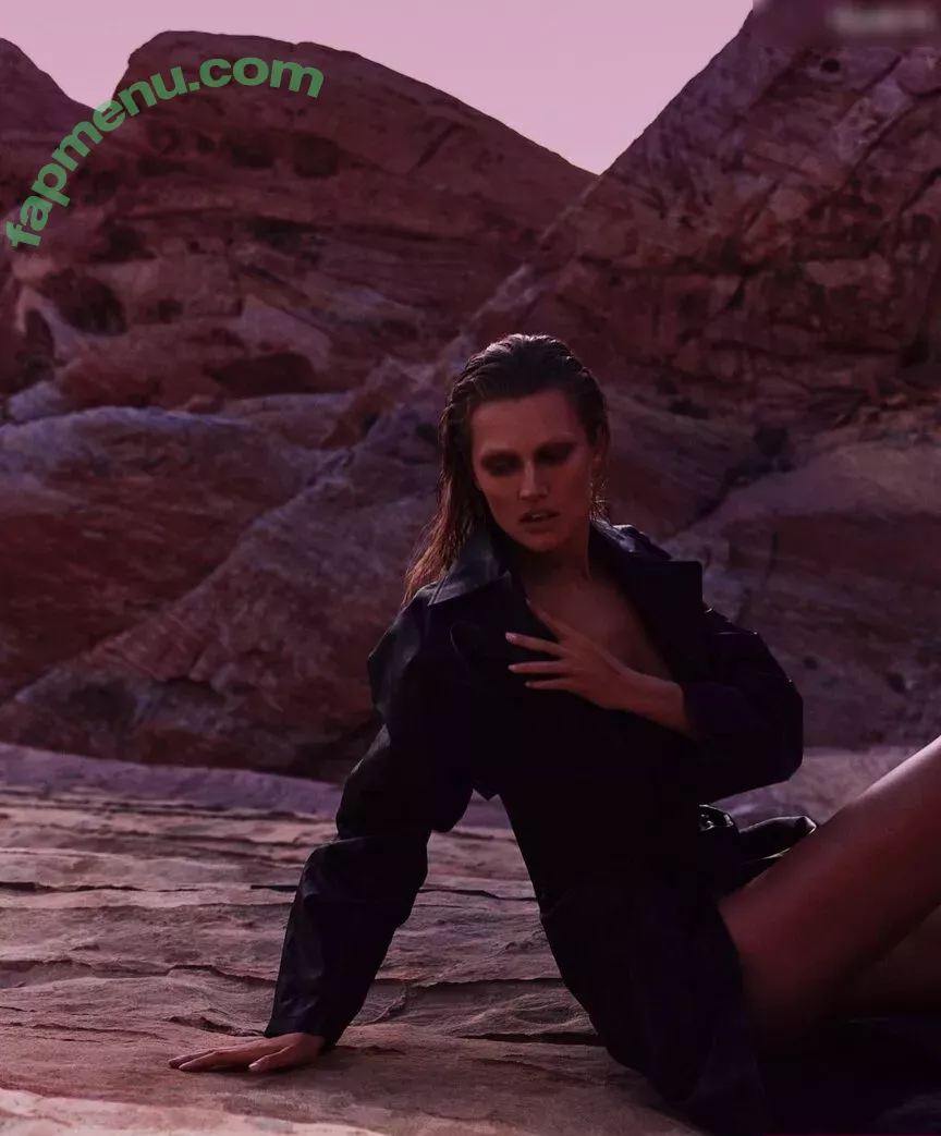 Toni Garrn nude photo #0166 (tonigarrn)