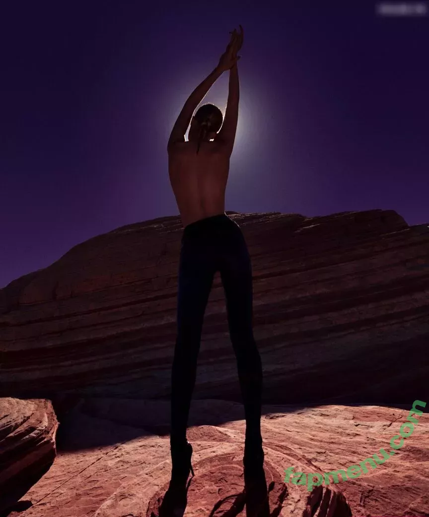 Toni Garrn nude photo #0168 (tonigarrn)